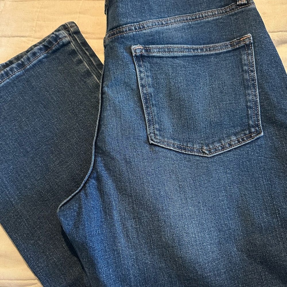 Old Navy Women's Flare Jeans in Classic Blue